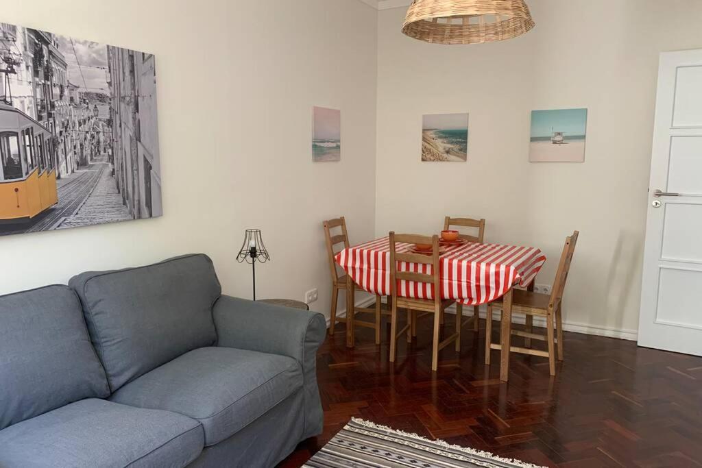 Casa Do Largo Sardinha - Very Central Apartment With Ac Lisboa Dış mekan fotoğraf